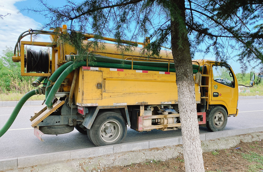 龙池清洗抽粪车